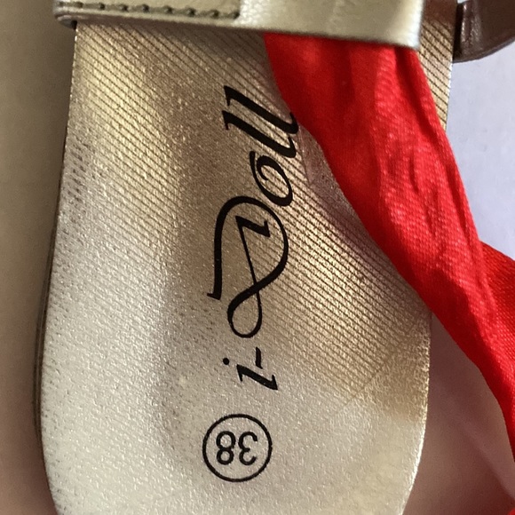 I-doll sexy red satin strap sandals. Wraps around ankle and up to calf. Preloved - Picture 4 of 5